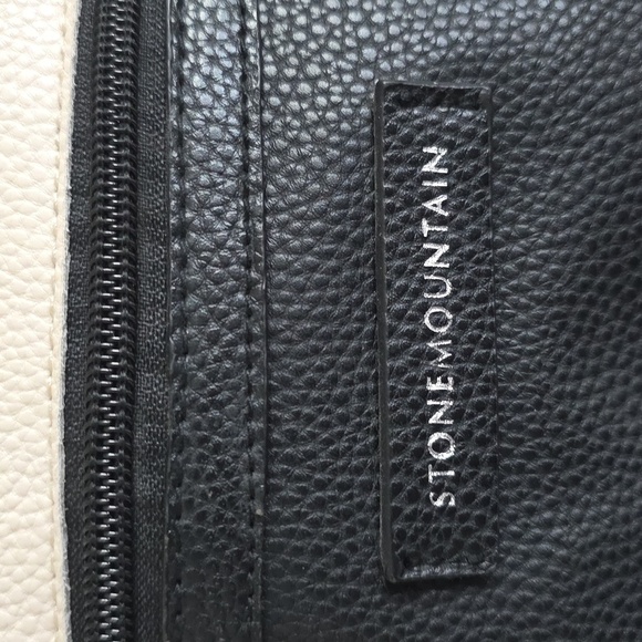 Stone Mountain USA Two-Tone Italian Leather Shoulder Bag/Purse/Hand Bag - Picture 4 of 15